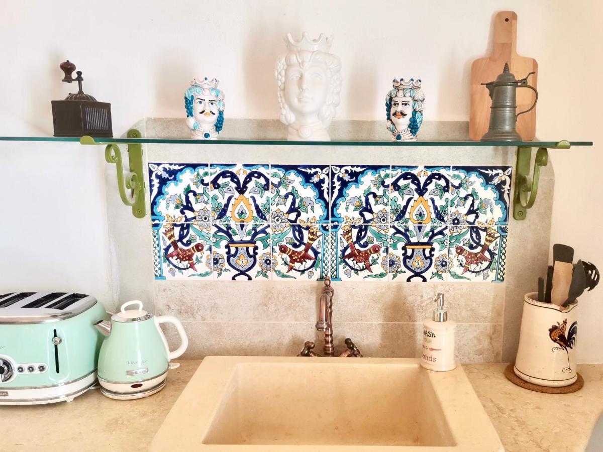 Il Piccolo Frantoio Apartment Ostuni Luaran gambar
