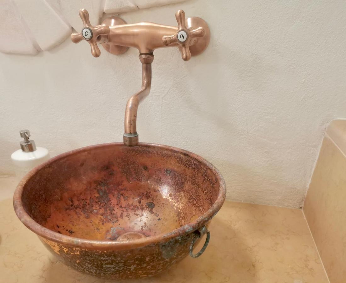 Il Piccolo Frantoio Apartment Ostuni Luaran gambar